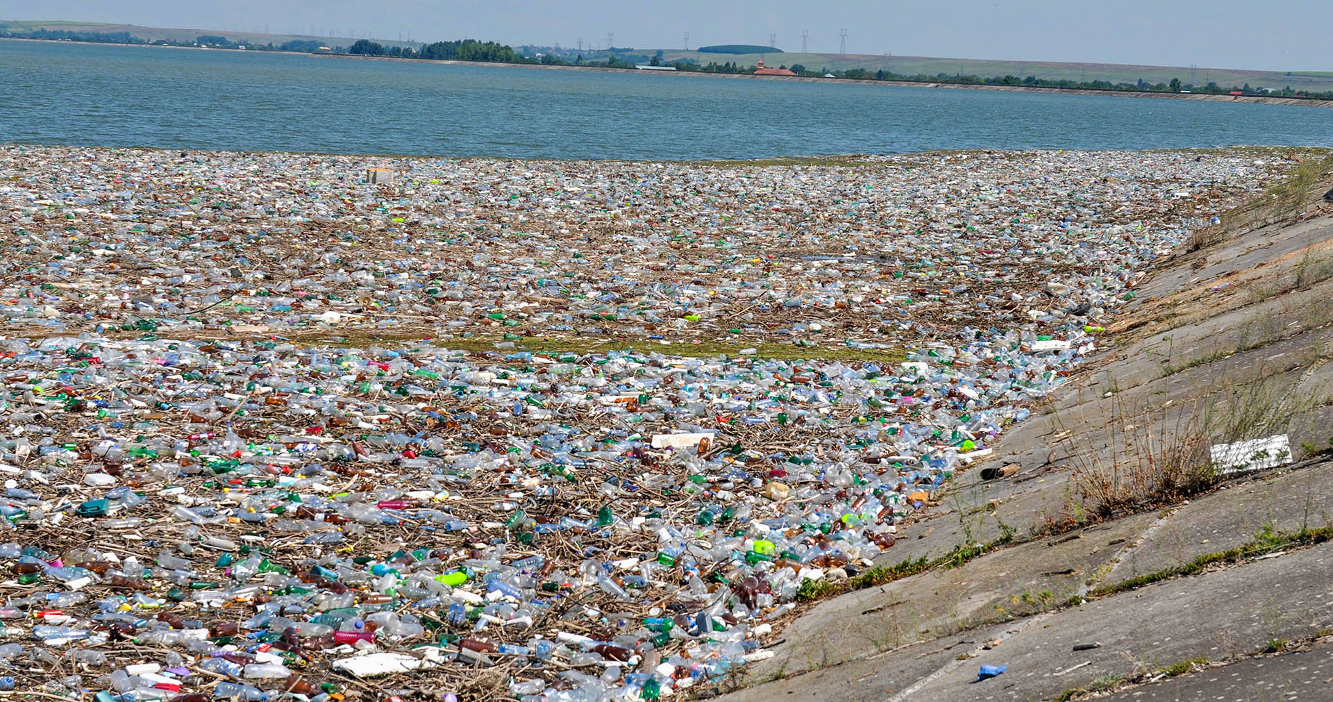 Curtea de Conturi Europeană pune sub semnul întrebării corectitudinea datelor referitoare la plasticul reciclat