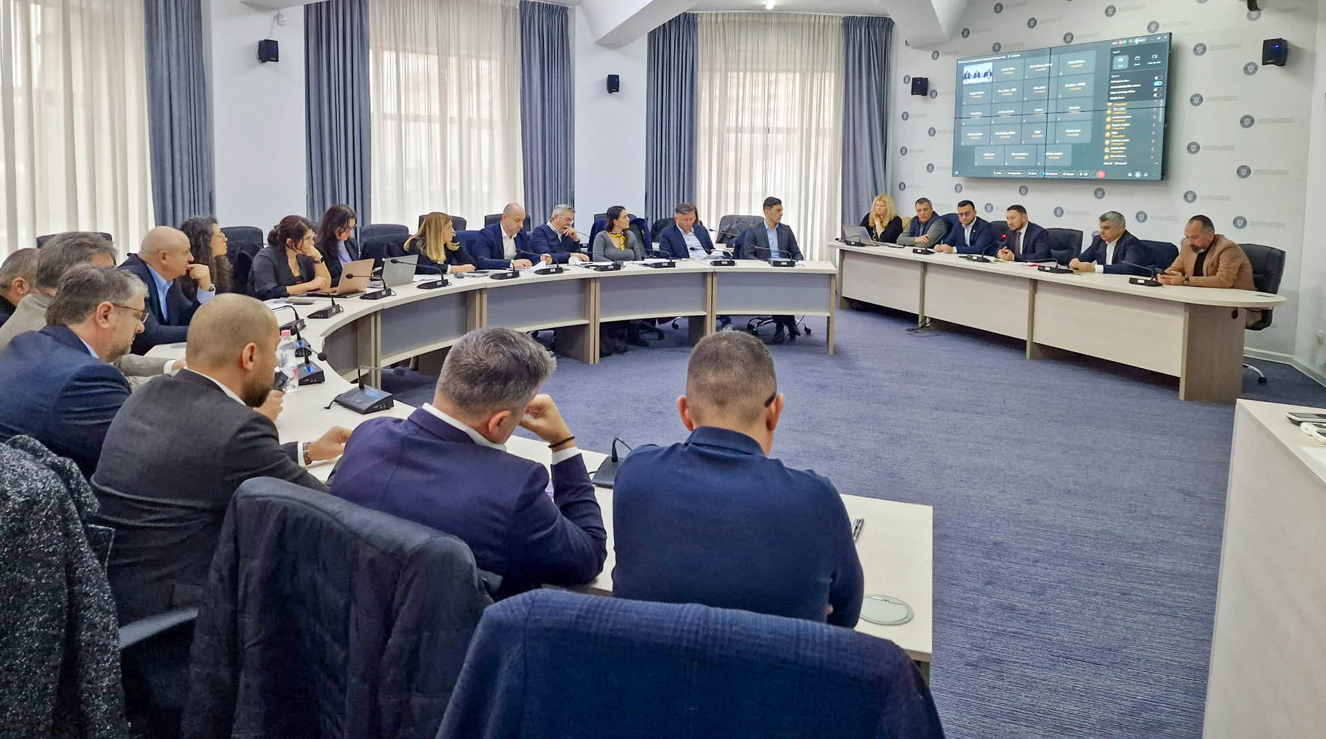 Actualul ministru al Mediului nu susține extinderea activității RetuRO în domeniul reciclării. Ce va face viitorul ministru rămâne de văzut