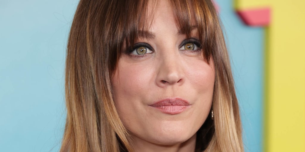 Kaley Cuoco was ready to 'strangle' a fellow passenger who complained about her parenting on a flight Kaley Cuoco was ready to 'strangle' a fellow passenger who complained about her parenting on a flight