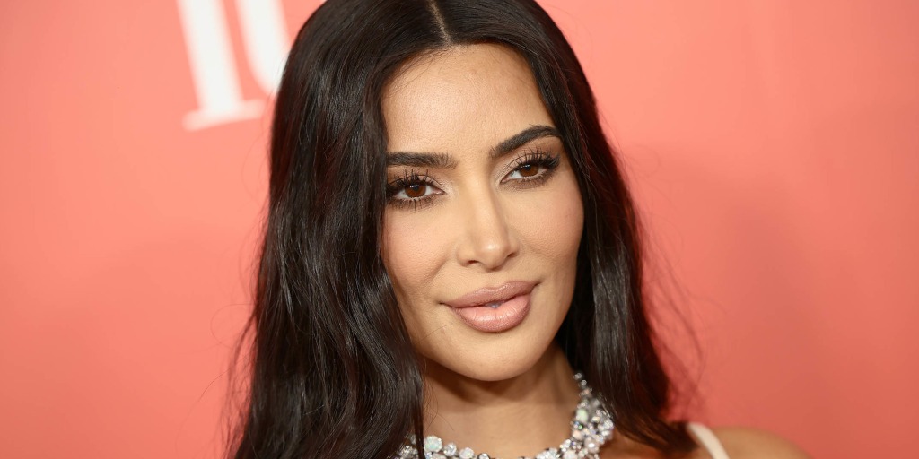 Kardashian-Jenner family channel movie icons – and each other – for Halloween Kardashian-Jenner family channel movie icons – and each other – for Halloween