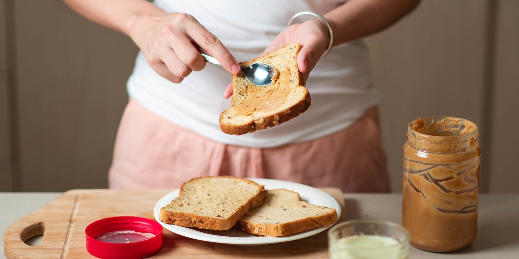 What's the healthiest type of peanut butter? A dietitian explains