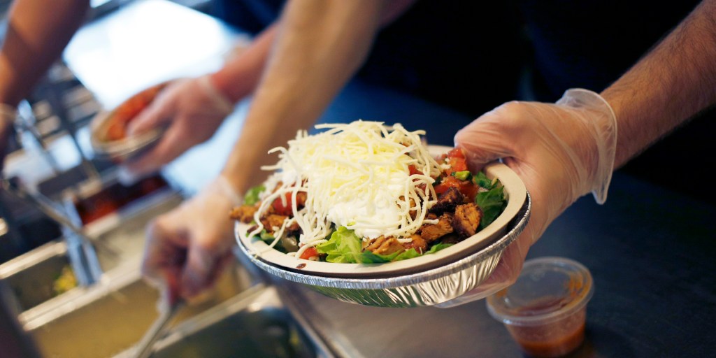Woman who threw burrito bowl at Chipotle worker offered fast-food job to reduce jail time Woman who threw burrito bowl at Chipotle worker offered fast-food job to reduce jail time