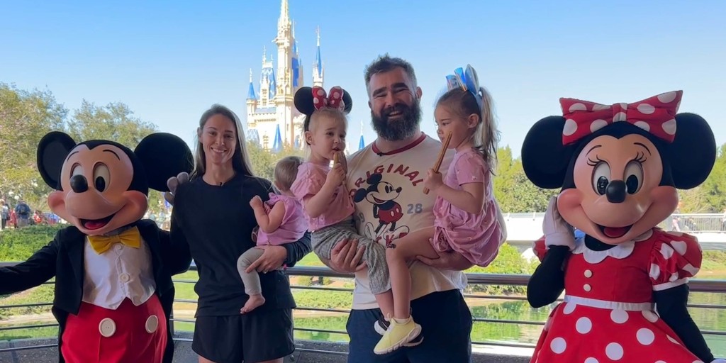 Jason Kelce has advice for dads on surviving Disney World: 'Know where your exits are'