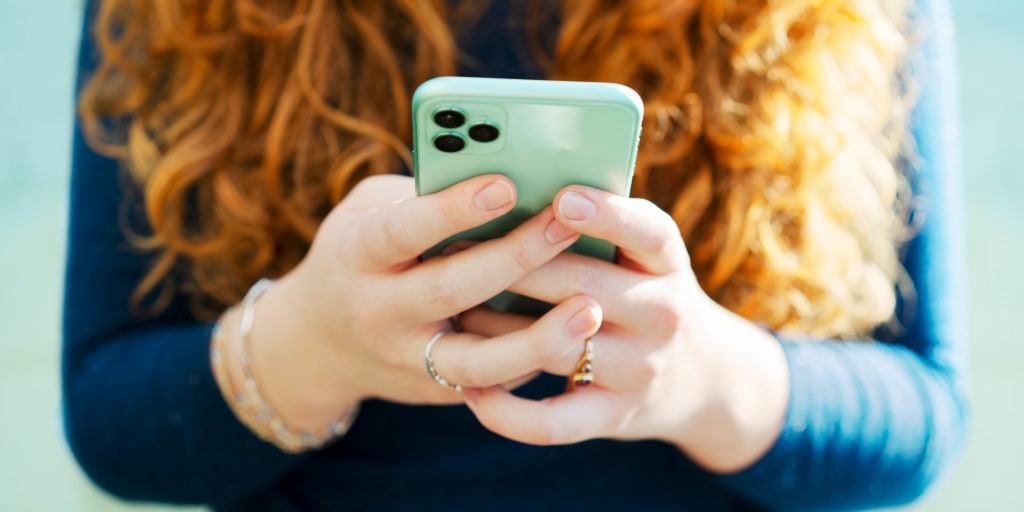 Why you should stop texting your kids at school Why you should stop texting your kids at school