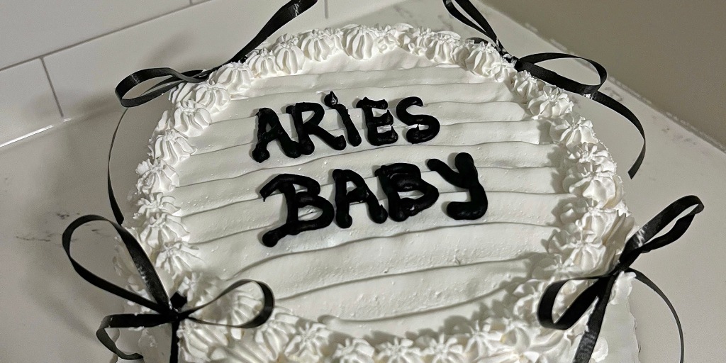 Walmart took this woman's cake order way too literally and the result is hilarious