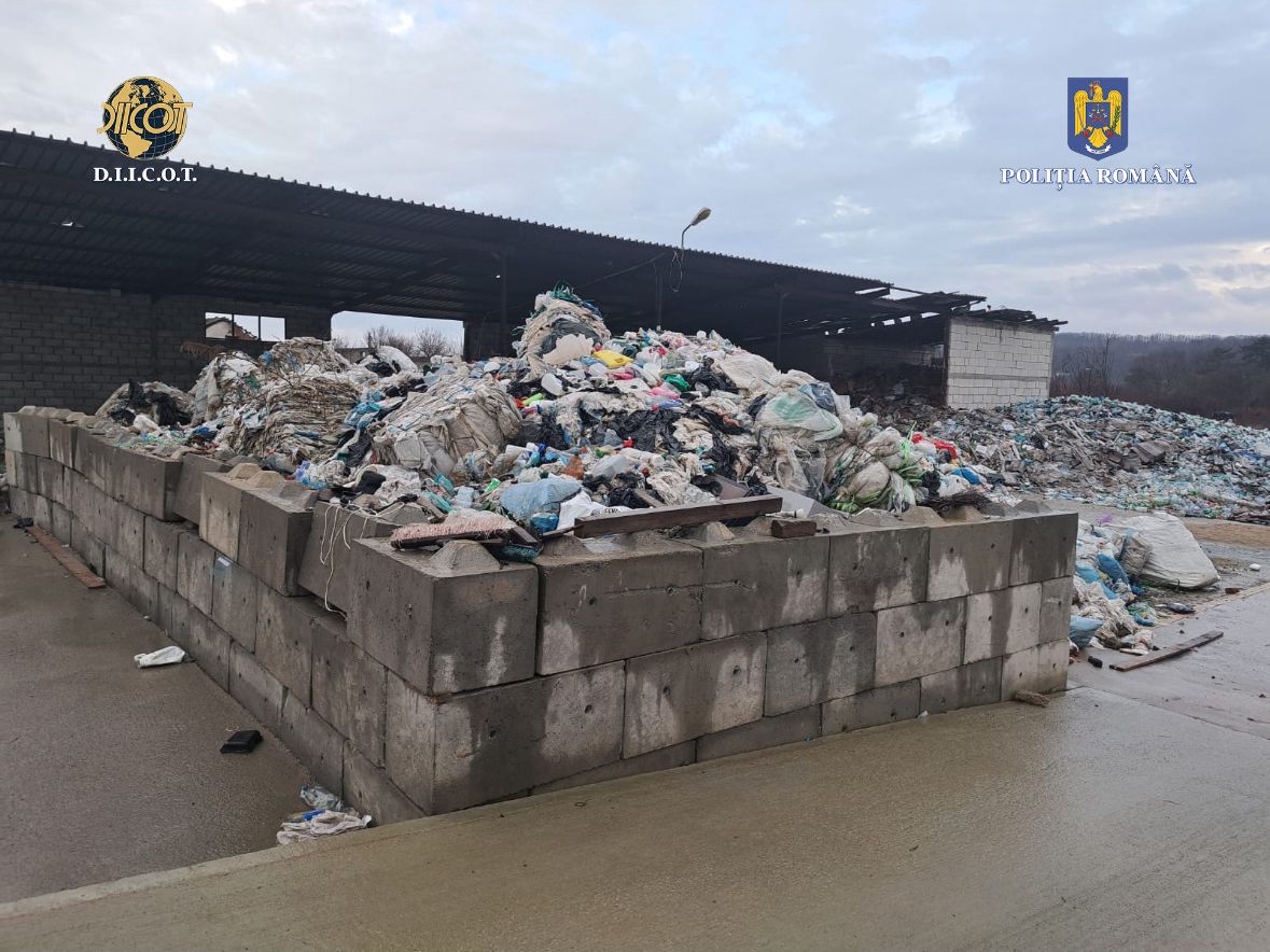 Fraudă de milioane cu deșeuri reciclabile: polițiștii și procurorii DIICOT intervin în forță (FOTO&VIDEO)